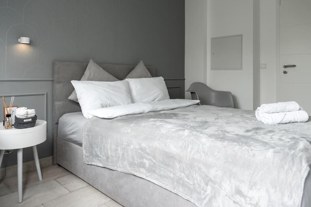 Cozy Apartment In Prime Location With Balcony - Hotel Comfort In 2 Room Apartment In Cologne Neumarkt - City Loft 11 - Exterior photo